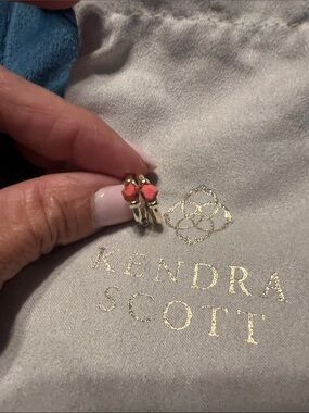 Kendra scott small huggie hoop earrings coral and gold